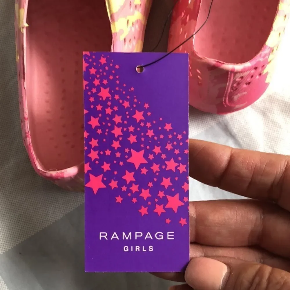 Rampage Water Shoes size 9/10 NWT